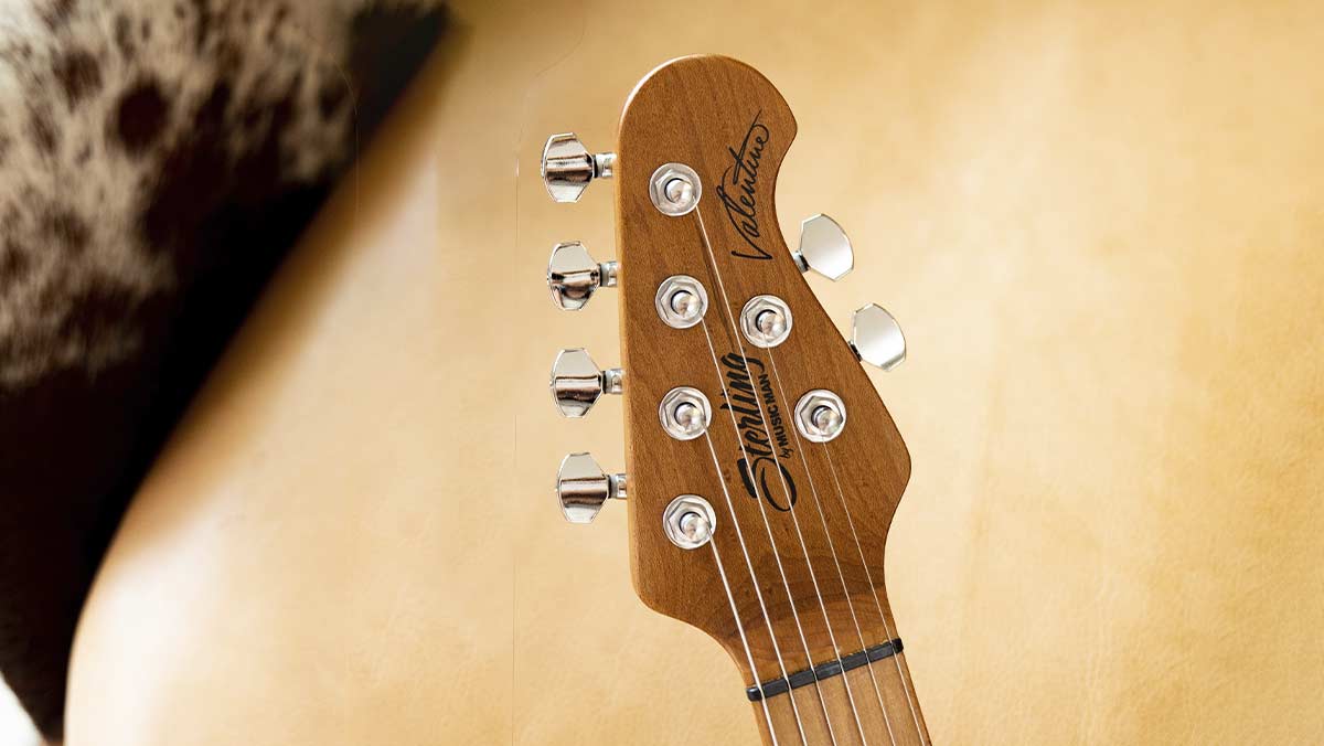 ROASTED MAPLE NECK & LOCKING TUNERS