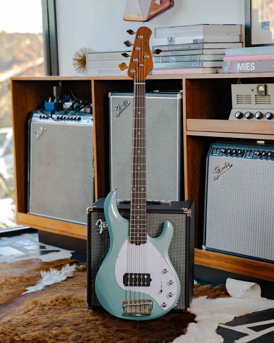 StingRay 5 – Sterling by Music Man