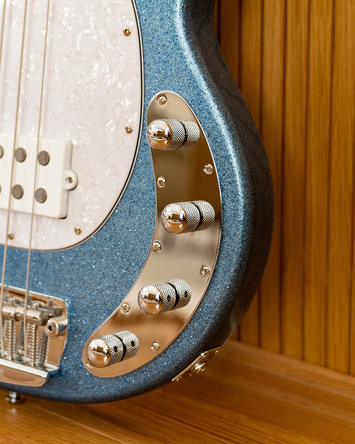 楽器 Sterling  by MUSIC MAN Ray34 StingRay – Sterling by Music Man