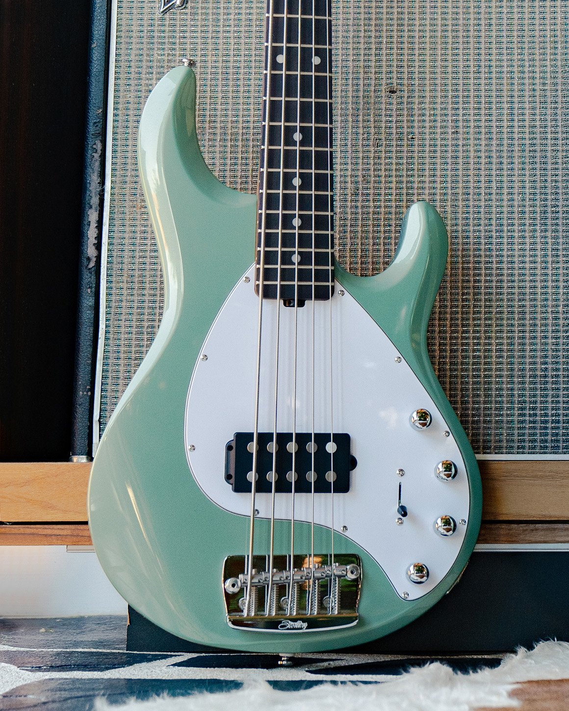StingRay 5 – Sterling by Music Man
