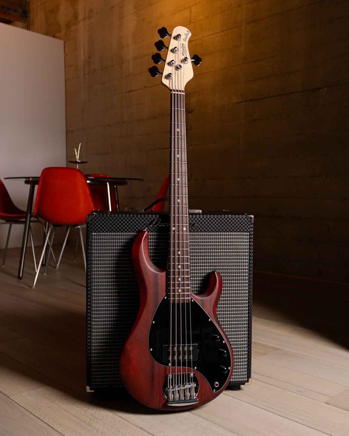 SUB Series StingRay 5 – Sterling by Music Man