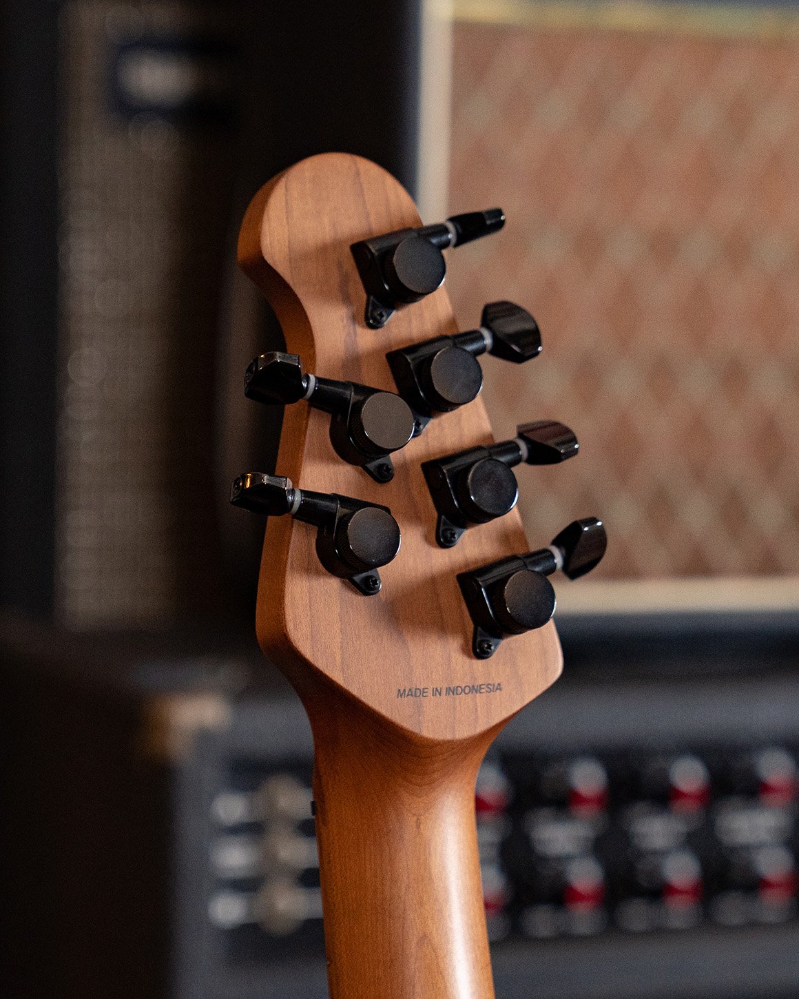 Sabre | Sterling by Music Man