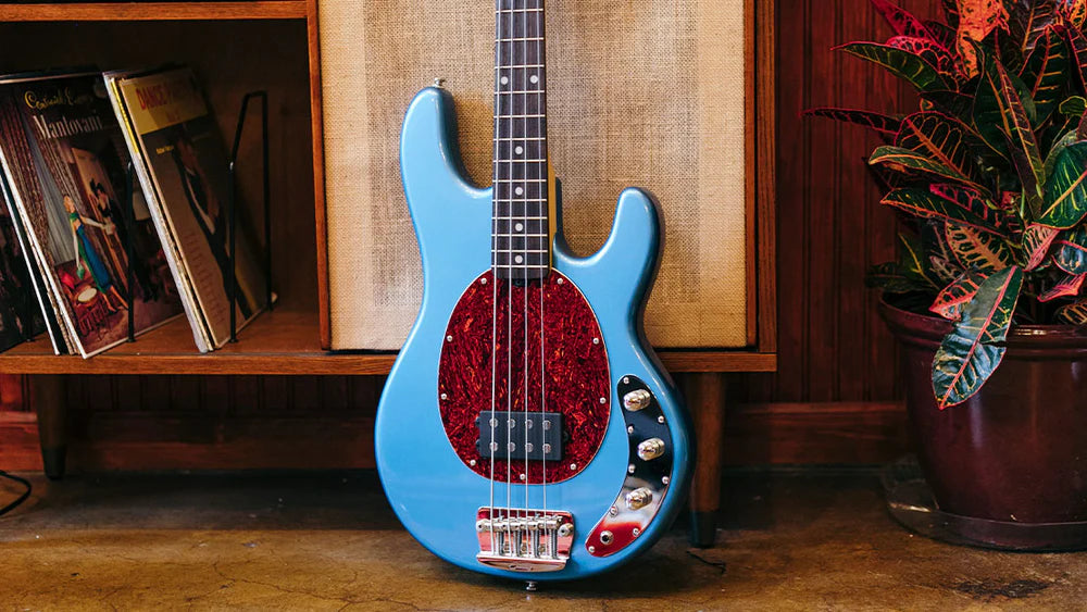 Stingray Classic RAY24CA - Sterling by Music Man